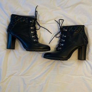 Adrienne Vittadini Black Heeled Ankle Boots - Size 11M